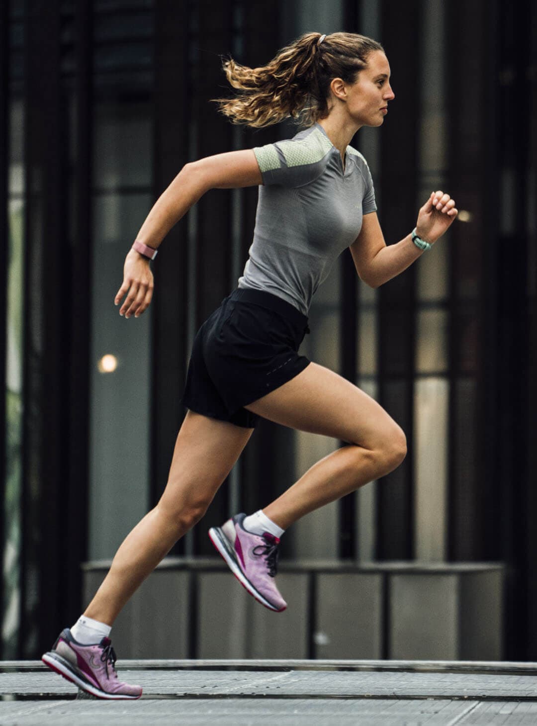 falke-ru_aion-mood-women-pink_02-2