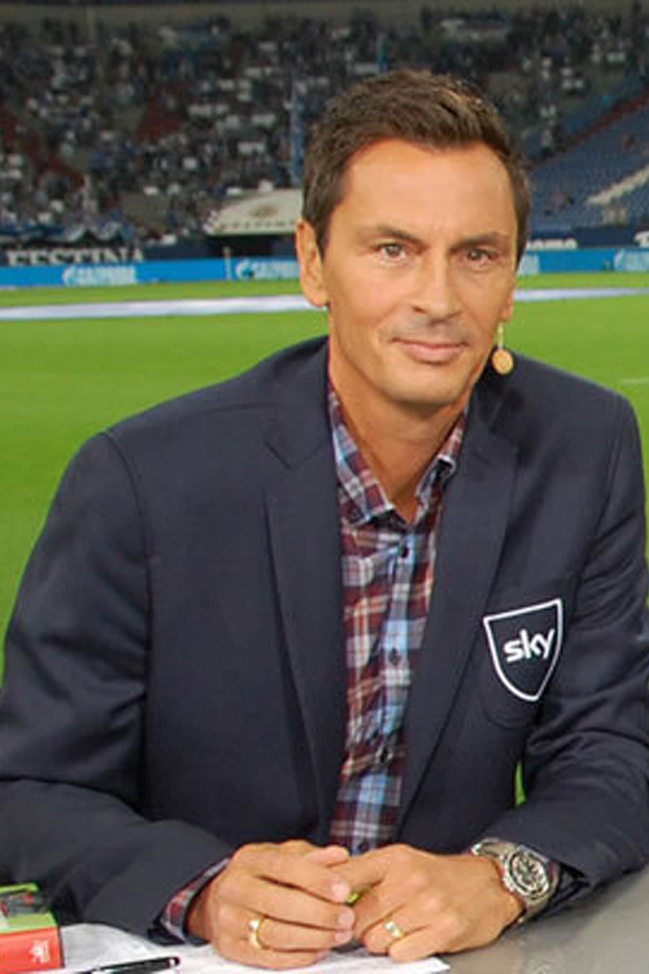 sebastian-hellmann-reports-from-the-sidelines-of-stadiums_1