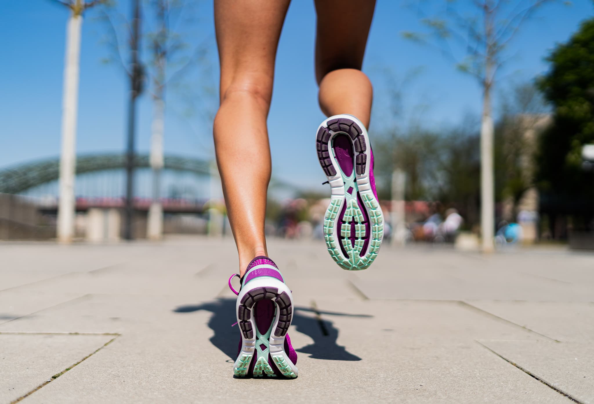 achillessehnenentzundung_schmerzen-beim-laufen-in-der-achillessehne