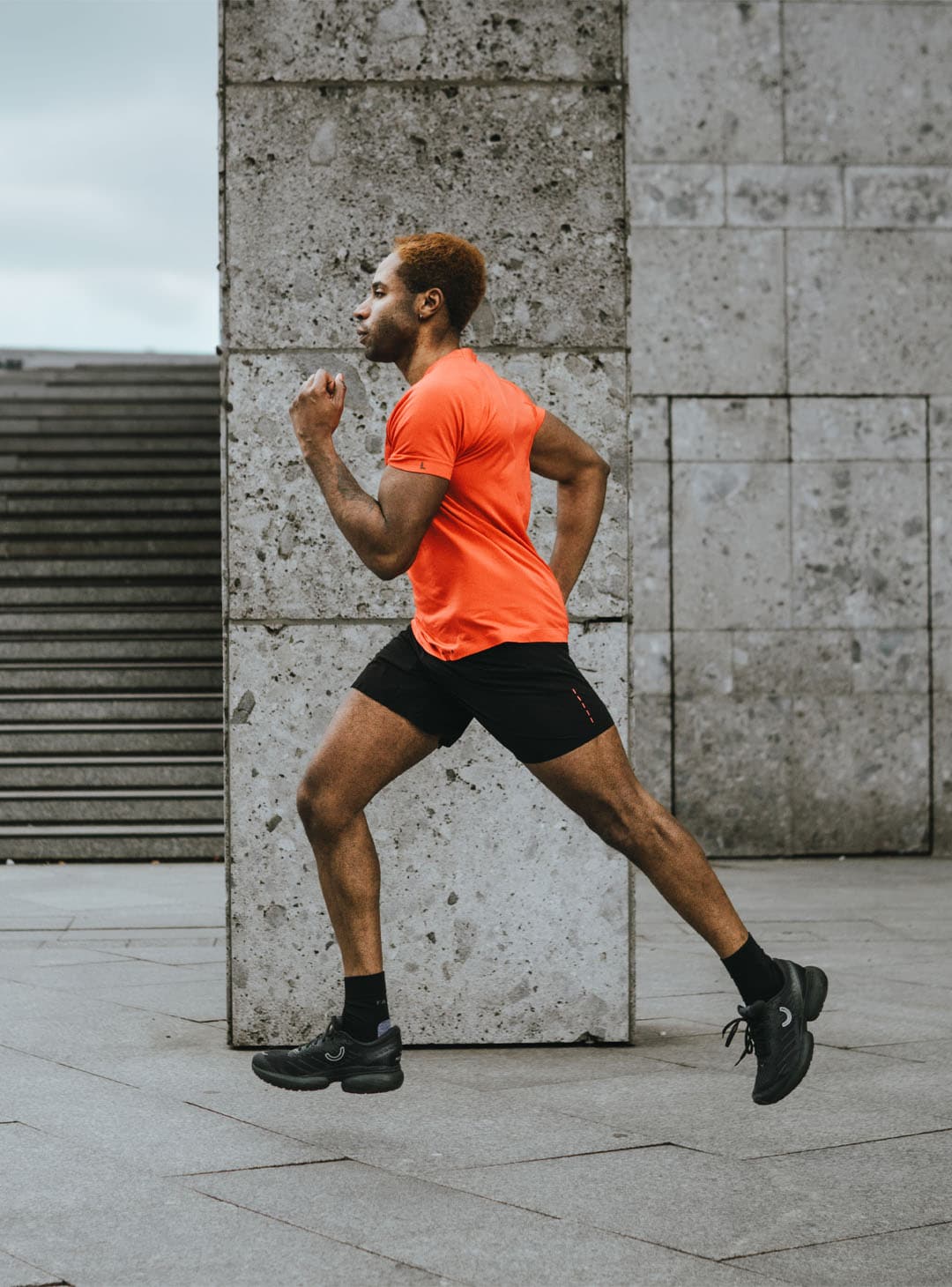 nevos-3-mood_01_unisex-black