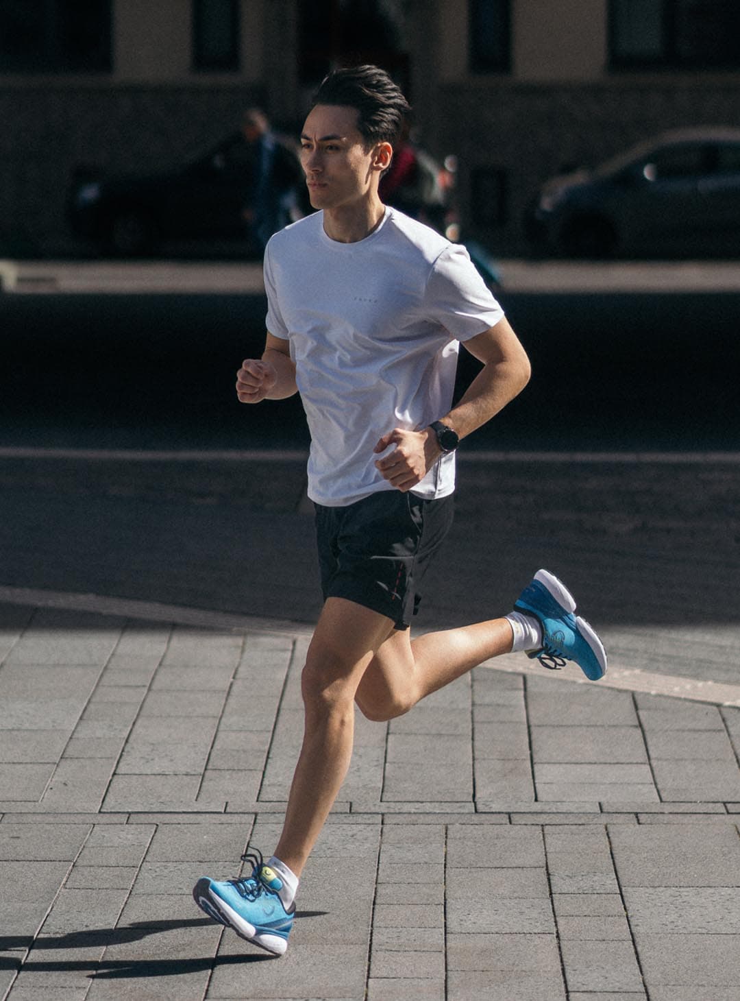 falke-ru-true-motion-herren-laufsocke-kurz-mood-01