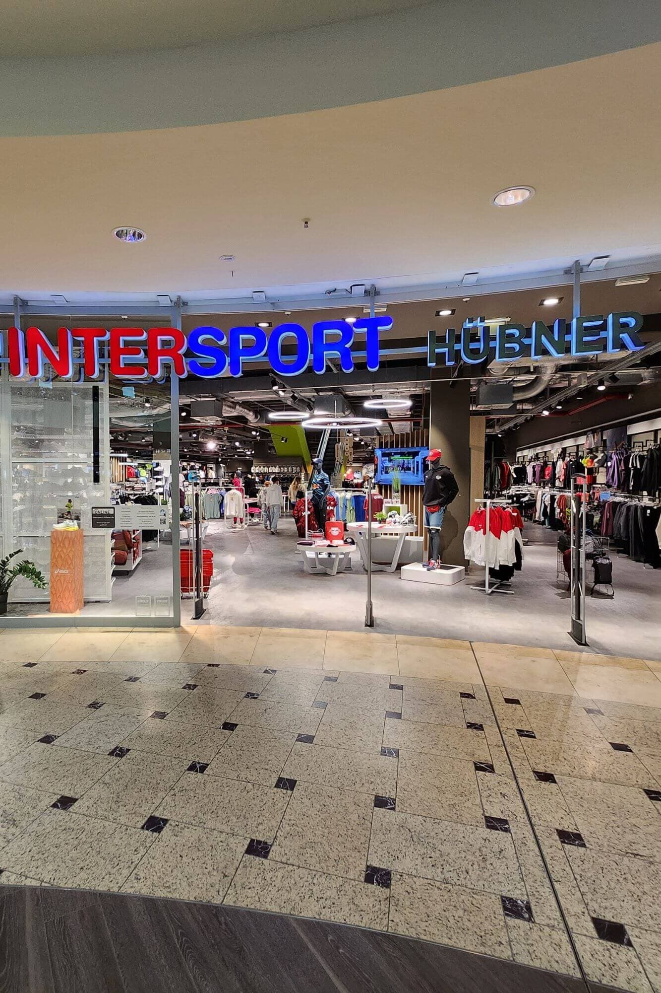rlbl-intersport-huebner-leuna_eingang-2
