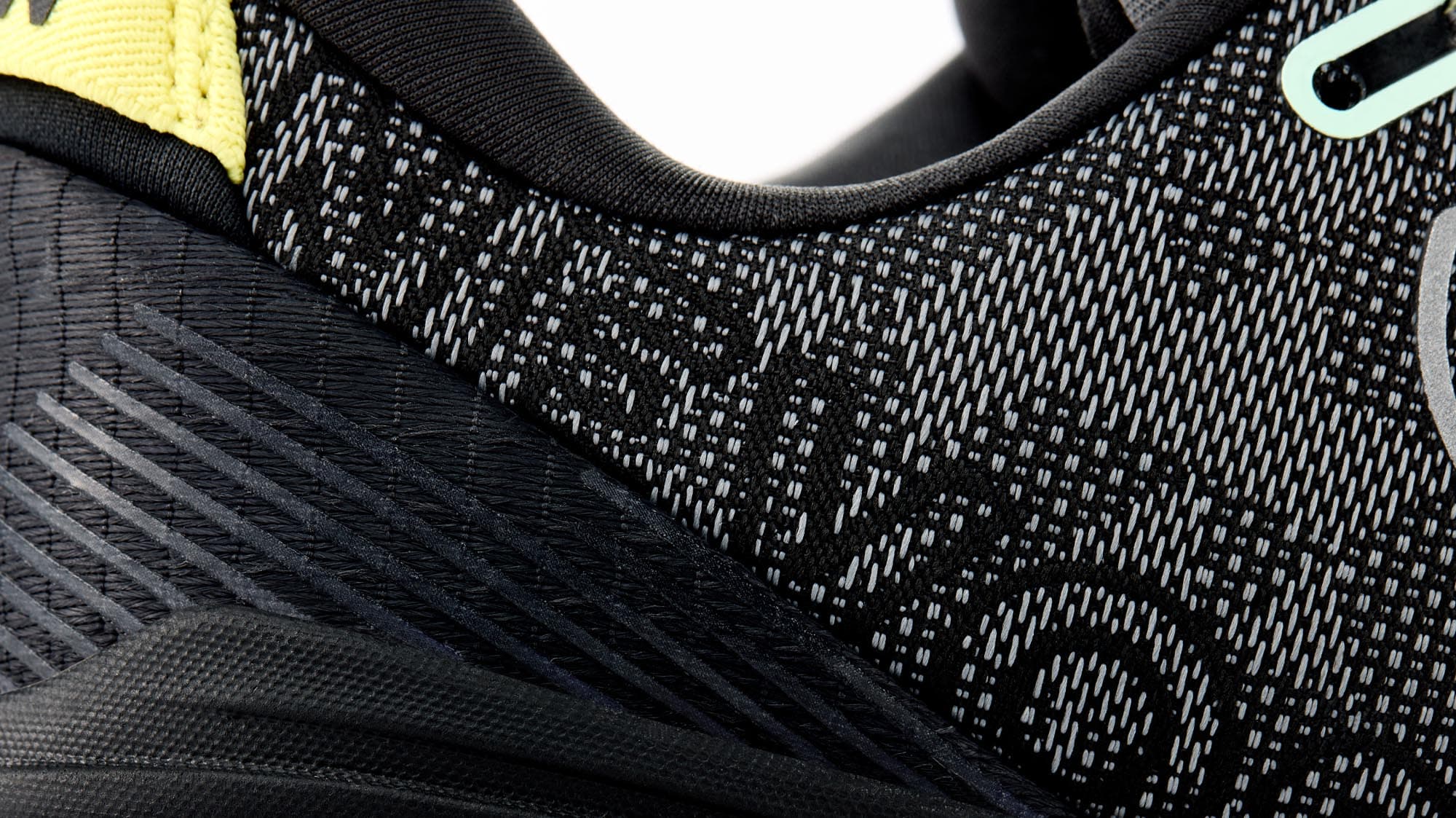 elements-3-water-repellent-upper-women-mobile