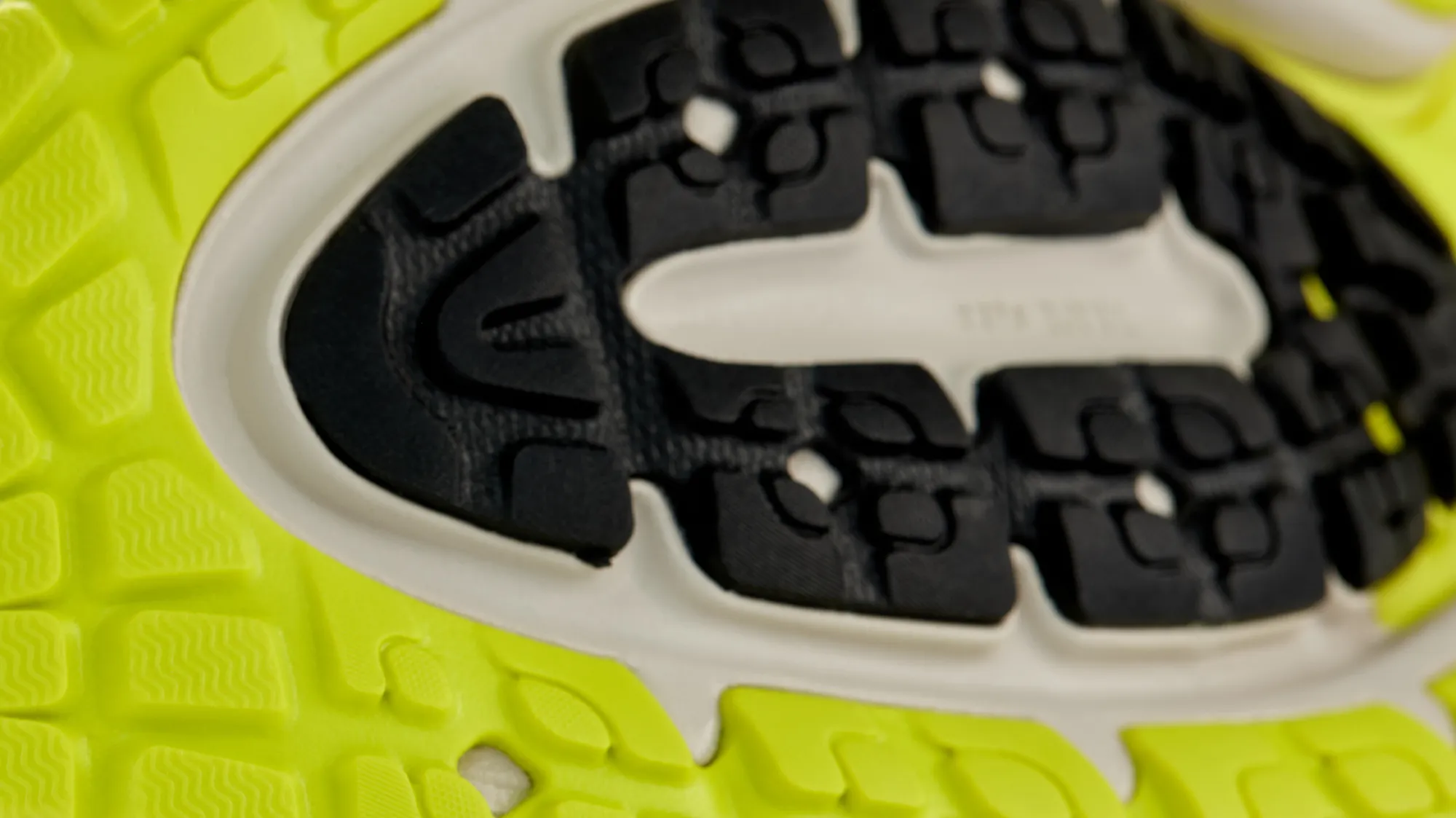 nevos-3-men-04-mobile-usp-02