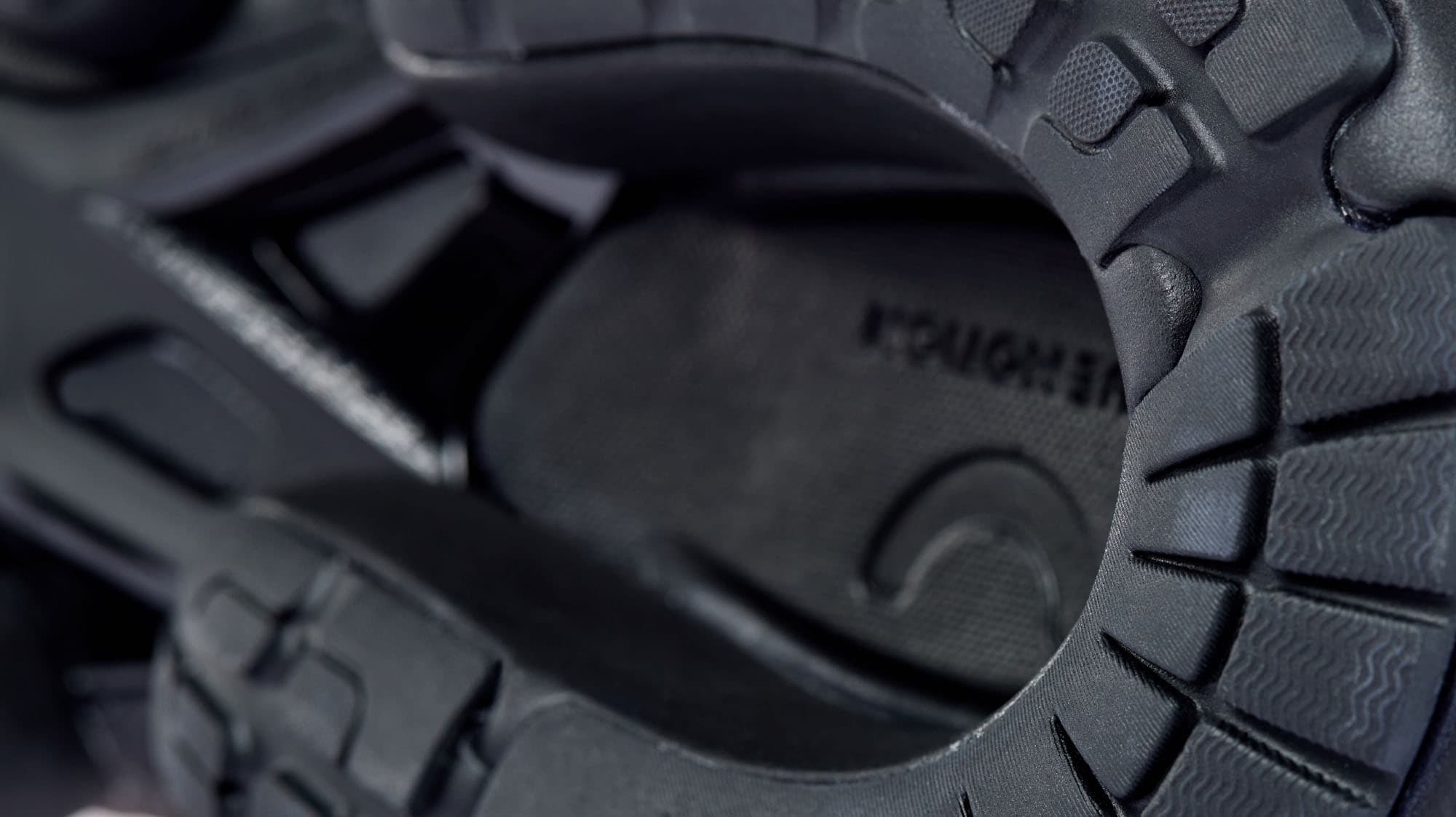 nevos-3-unisex-02-usp-01_mobile