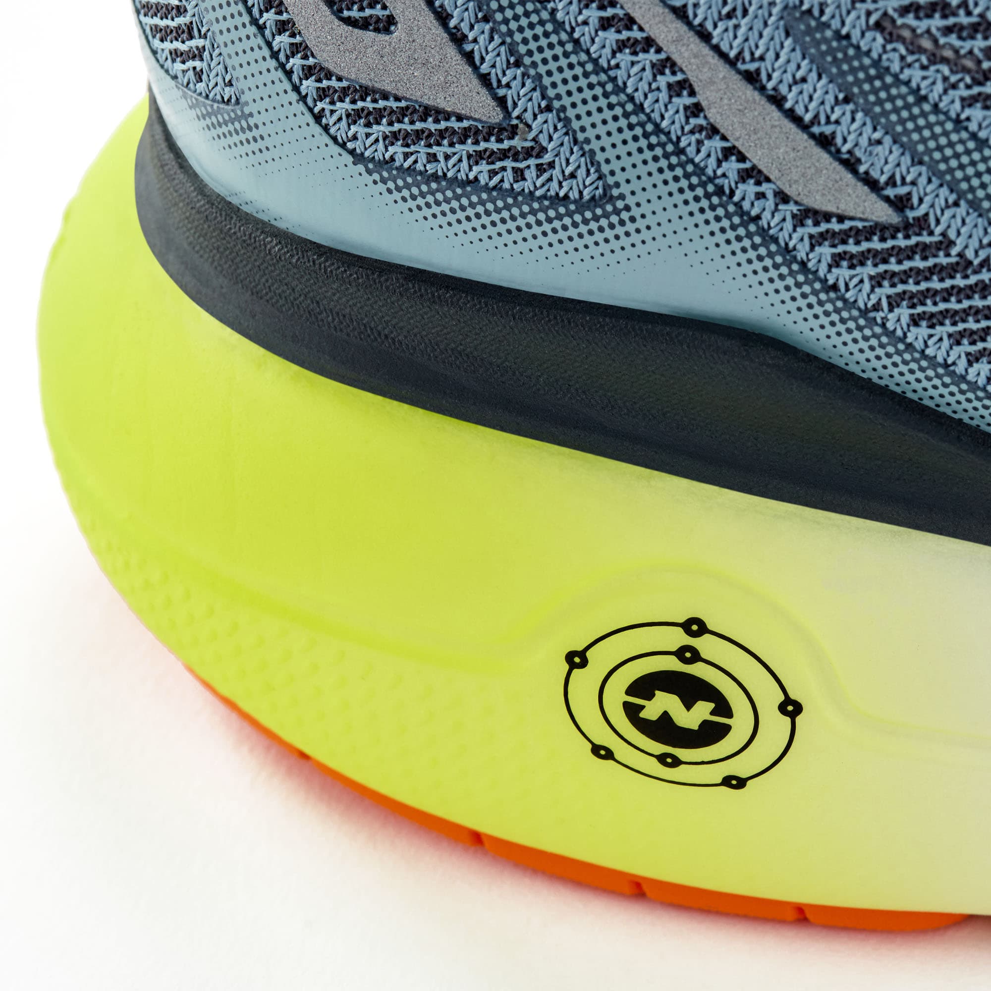 vichara-herren-02-details-03_desktop