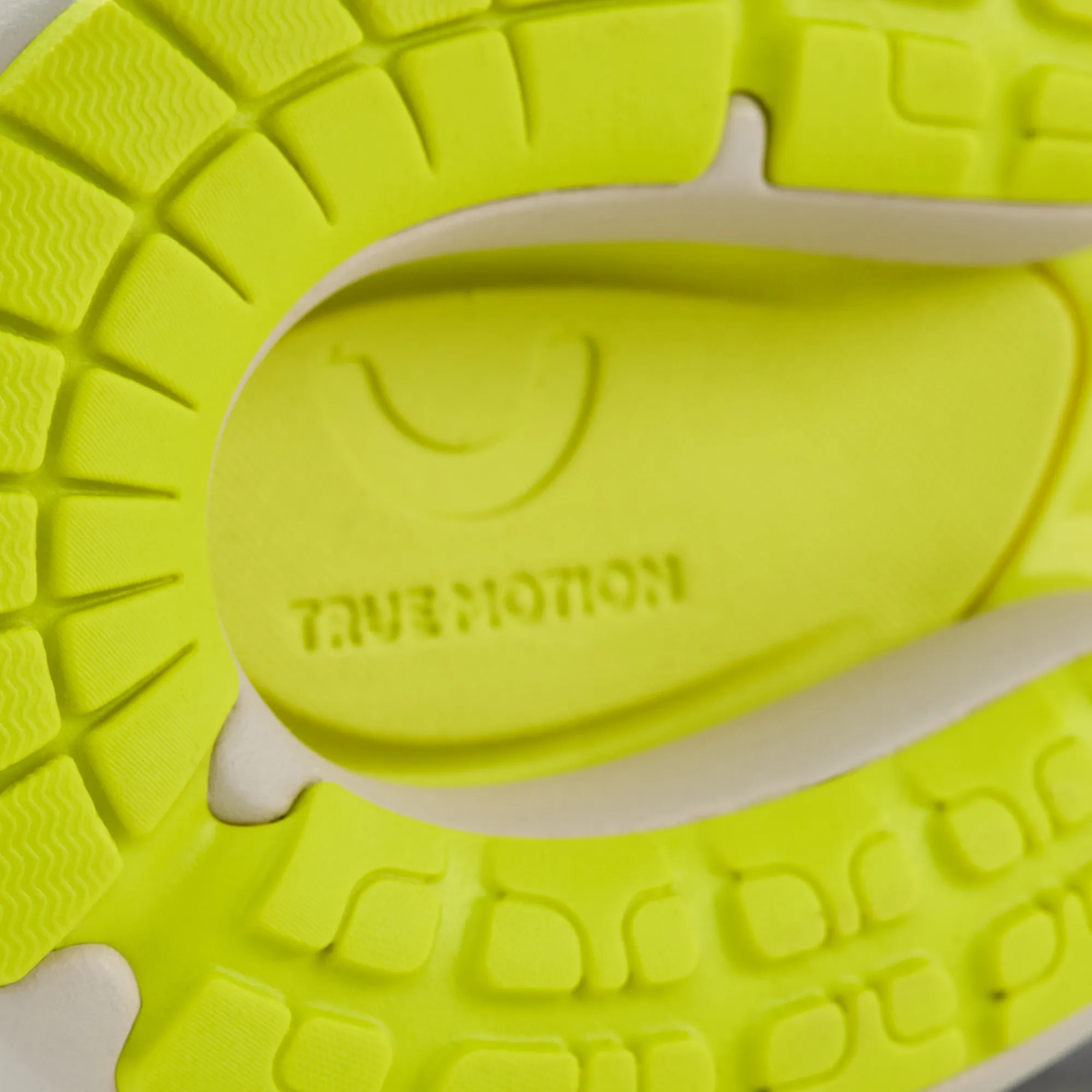 nevos-3-men-04-usp-01