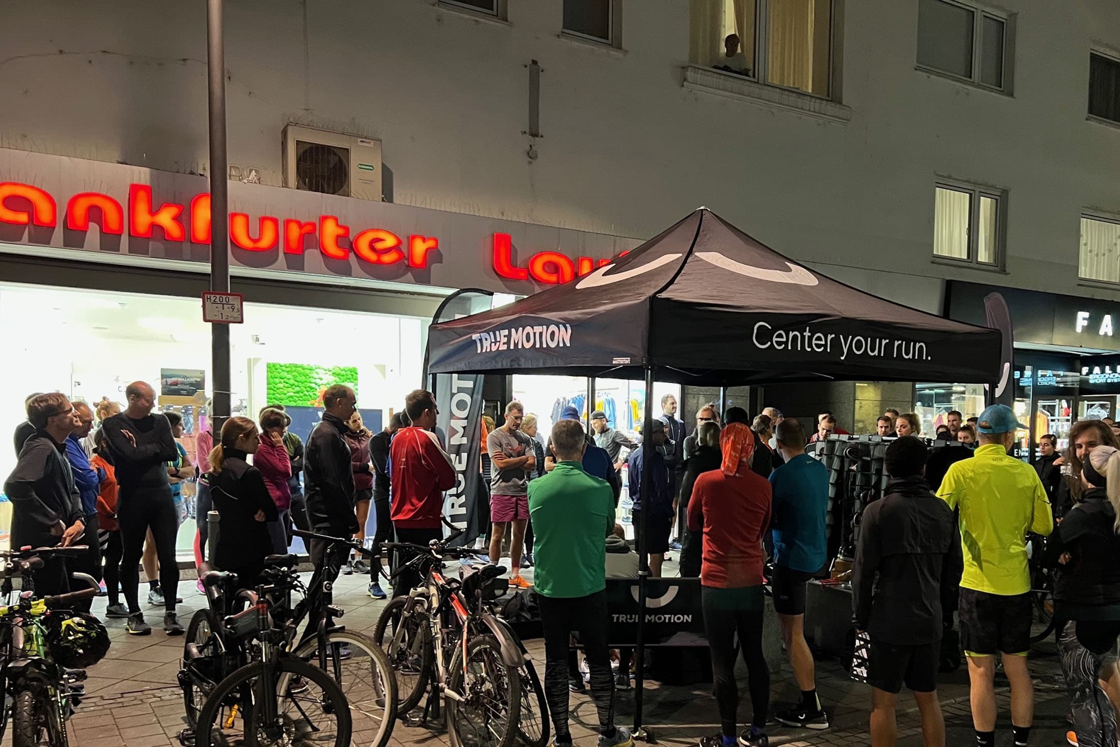 frankfurter-laufshop-03