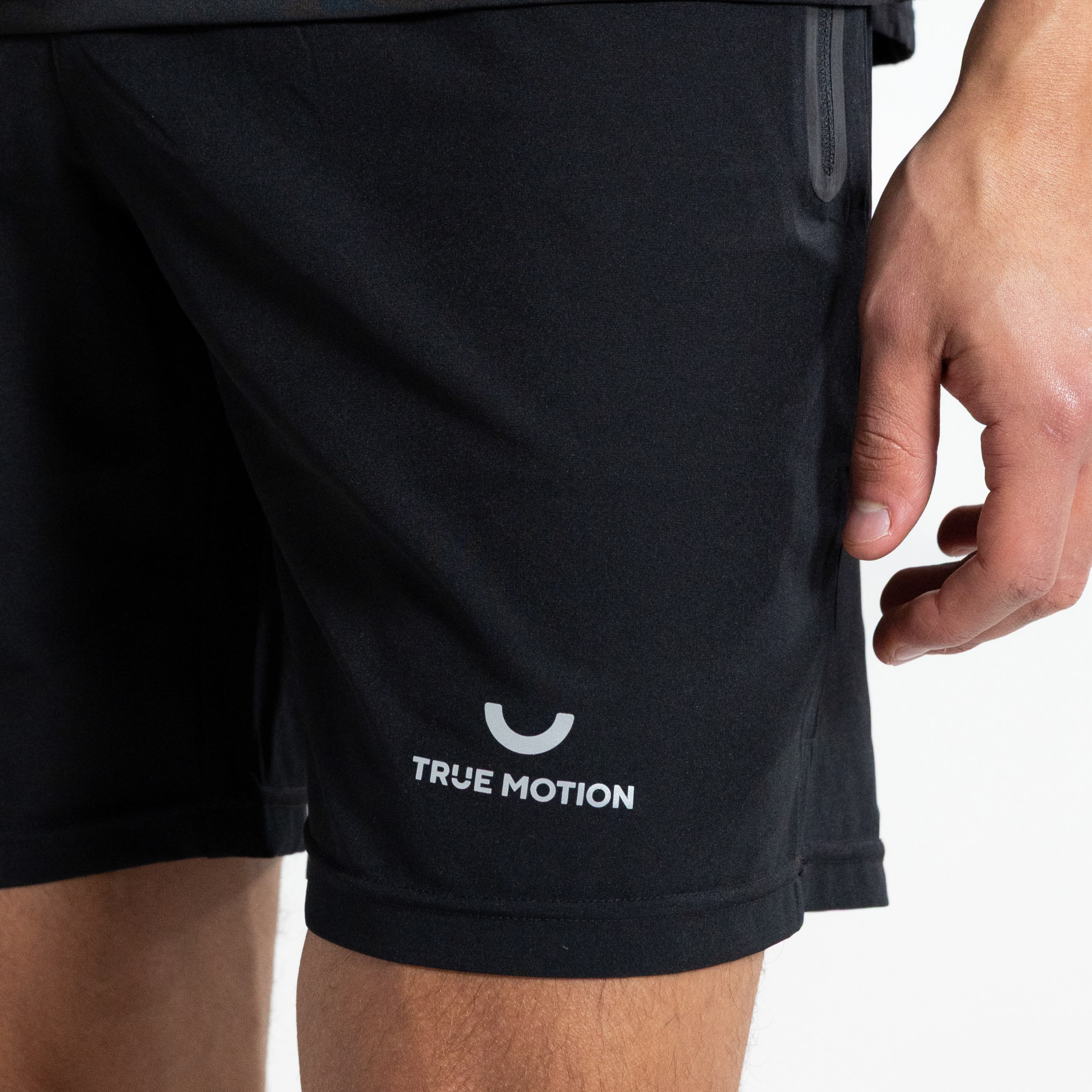 running-shorts-men-01-usp-03