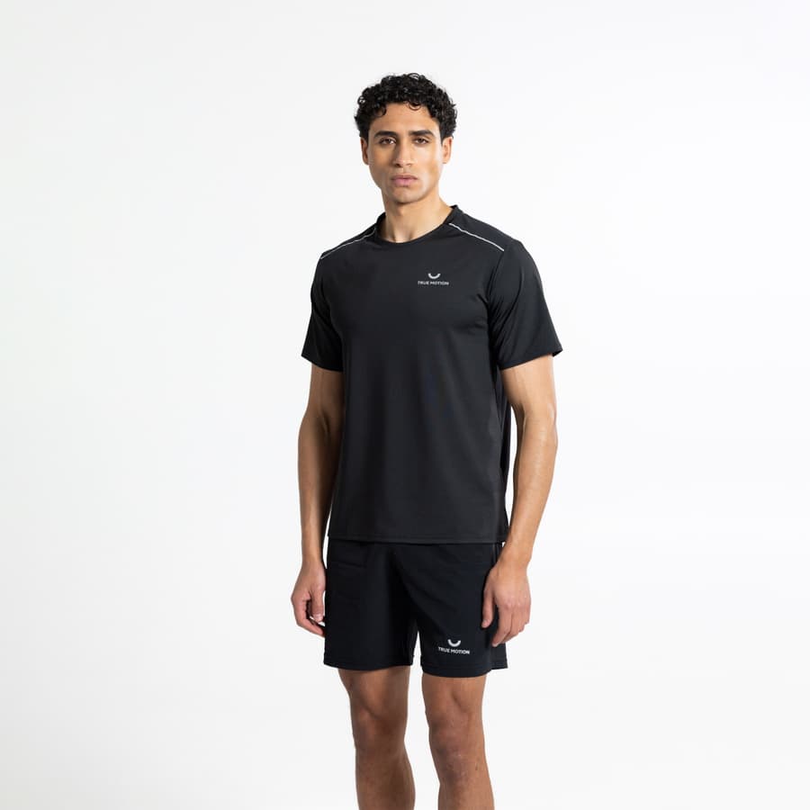 50_1be94a574a-performance-t_tmm0201_01_01-square