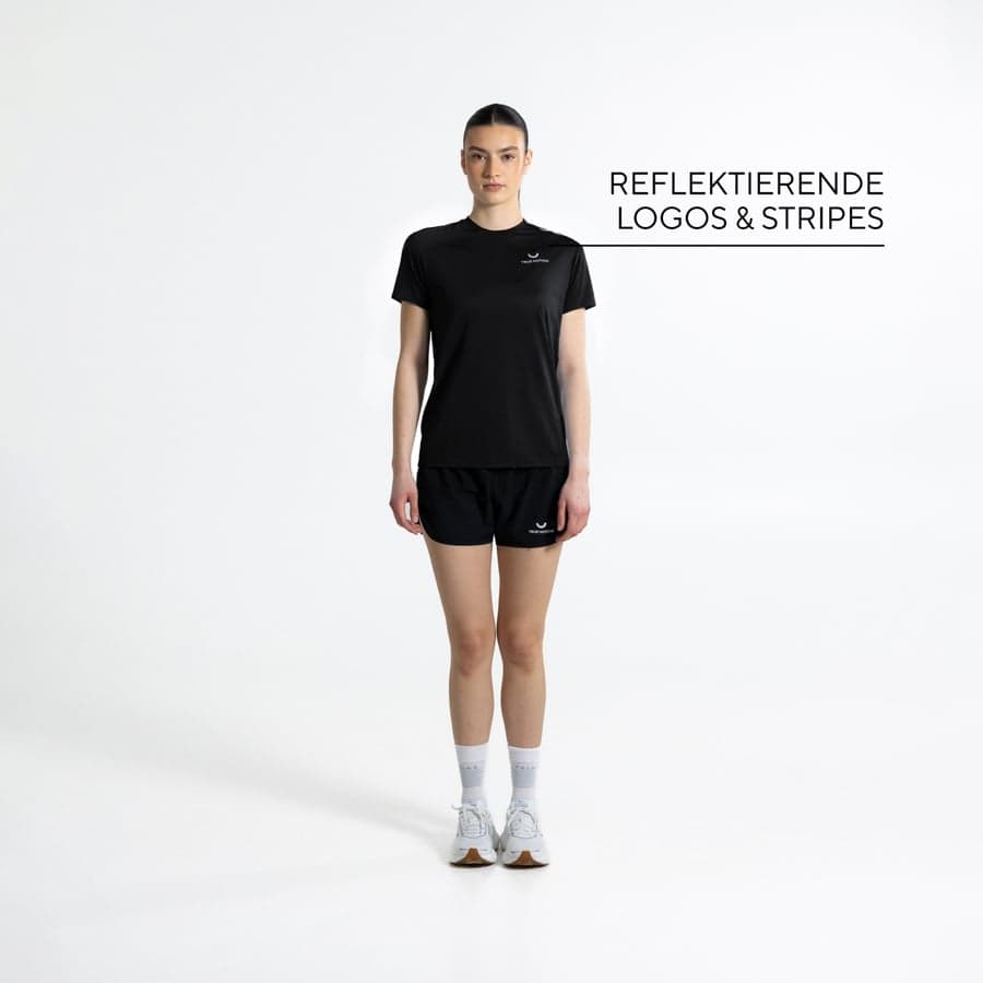 51_e91eb2df1a-performance-t_tmw0201_01_05-square